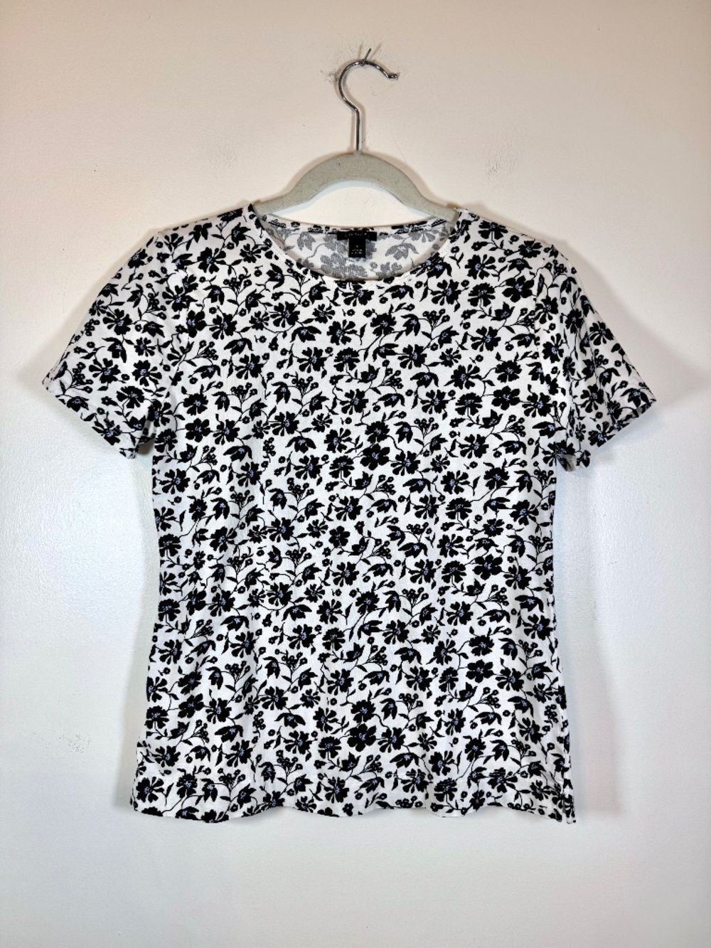 Talbots 100% Cotton White Black Floral Print Short Sleeve T-Shirt | Size S
